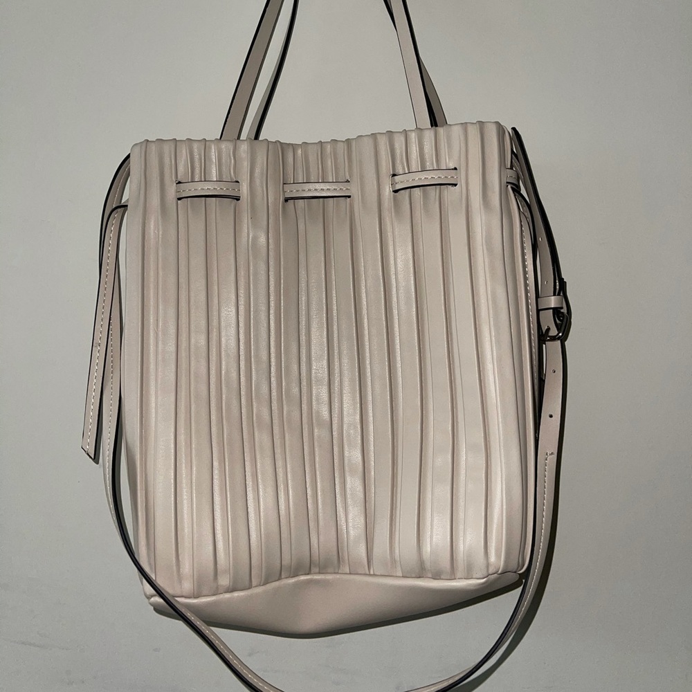 Beige Zara Bucket bag